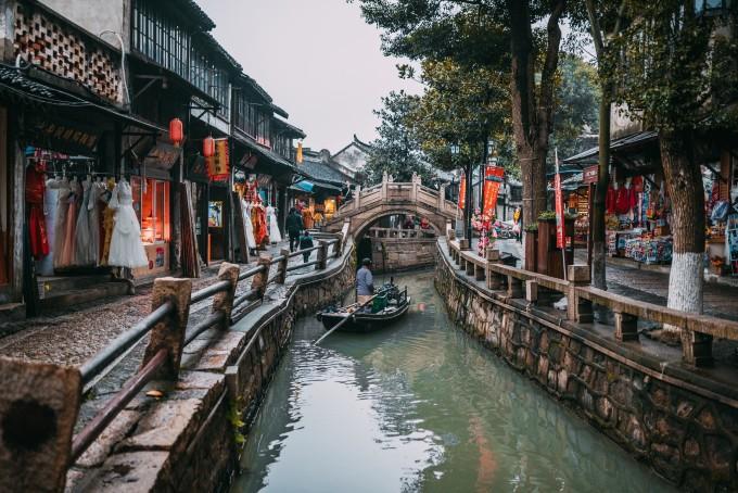 请问女孩的英文什么写?- 专业的有问必答平台